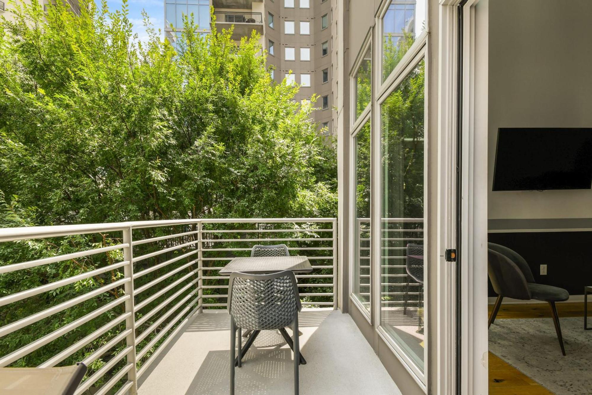 Stupendous Heart Of Piedmont Park Two Story Loft Apartamento Atlanta Exterior foto
